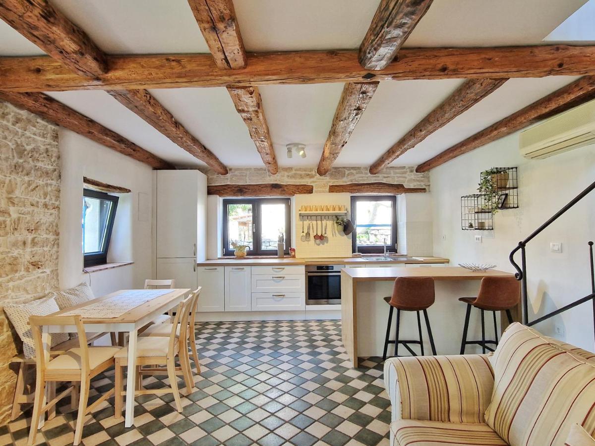 Villa Lucija Ровинско село Екстериор снимка