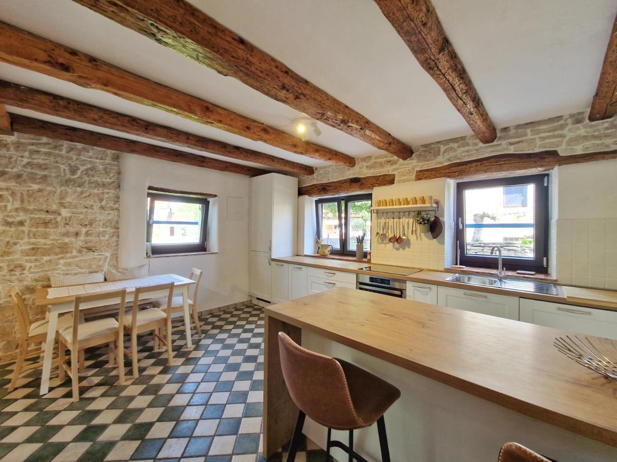 Villa Lucija Ровинско село Екстериор снимка