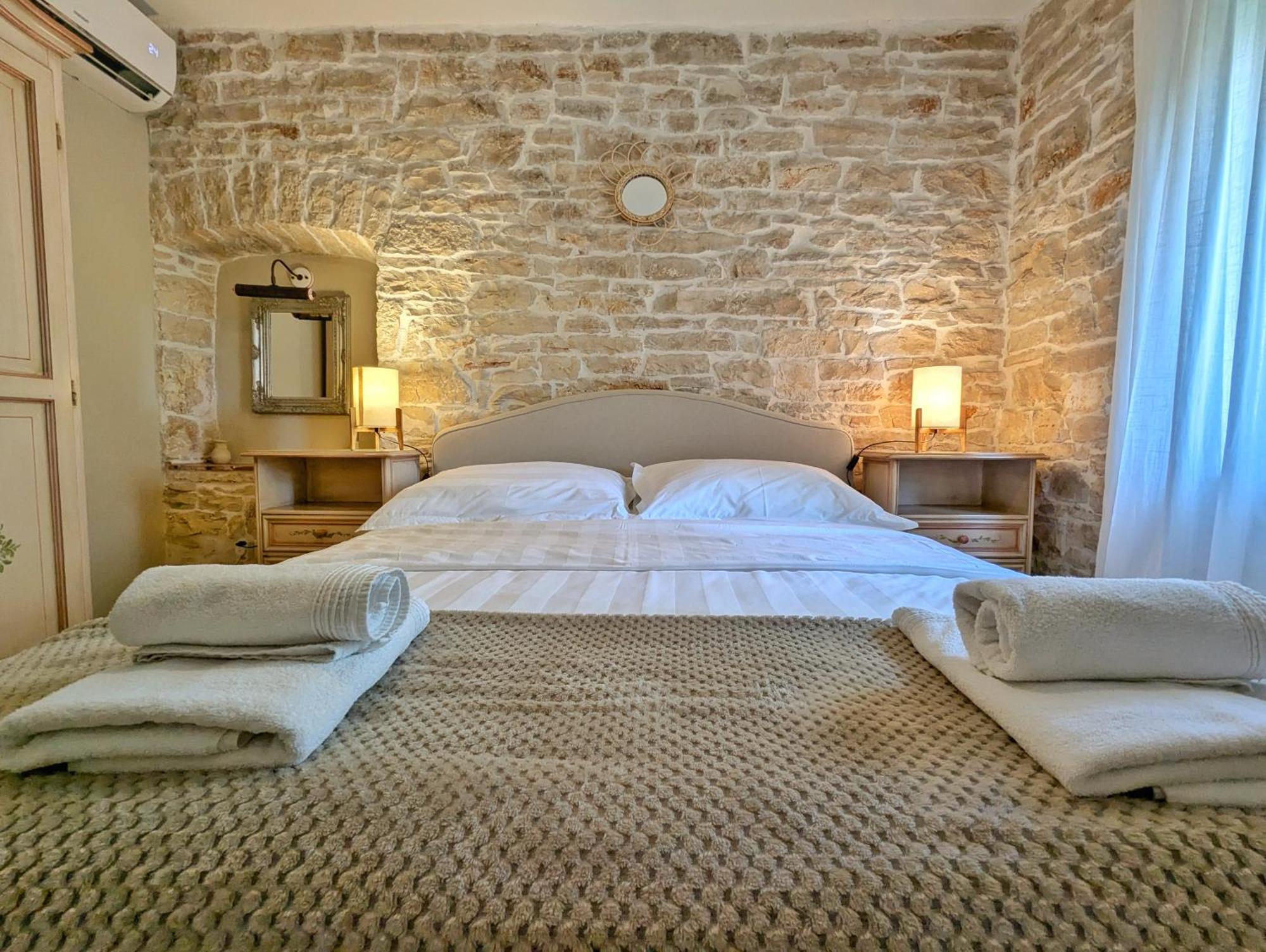 Villa Lucija Ровинско село Екстериор снимка